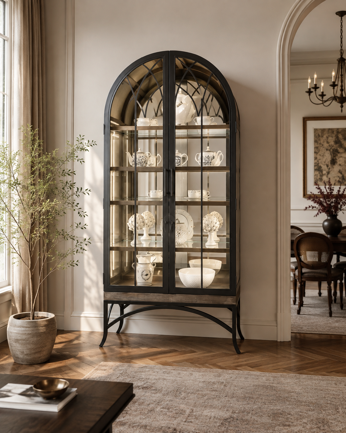 Novera Arched Vitrine