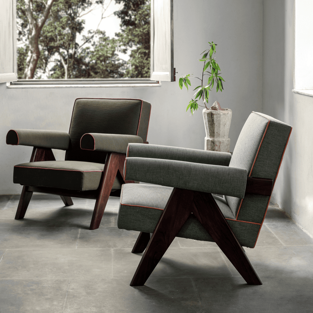 PJ 56 Fabric Arm Lounge Chair